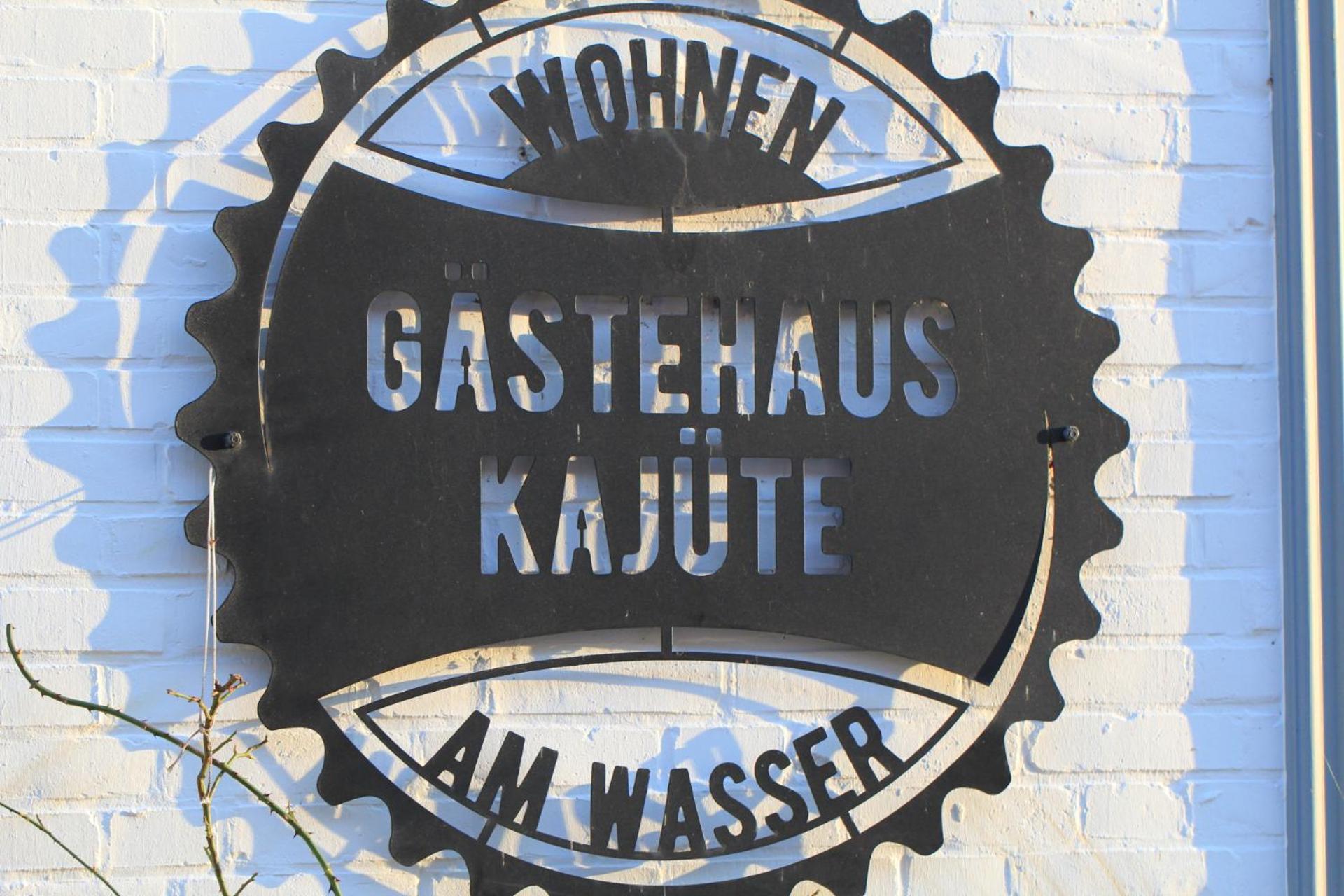 Gaestehaus Kajuete Direkt Am Wasser Friedrichstadt Luaran gambar