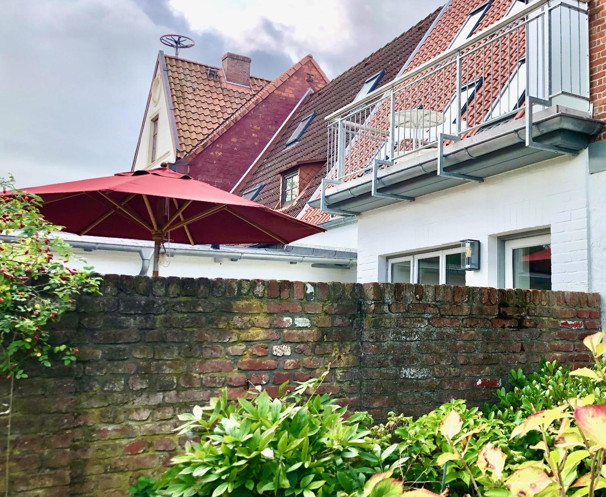 Gaestehaus Kajuete Direkt Am Wasser Friedrichstadt Luaran gambar