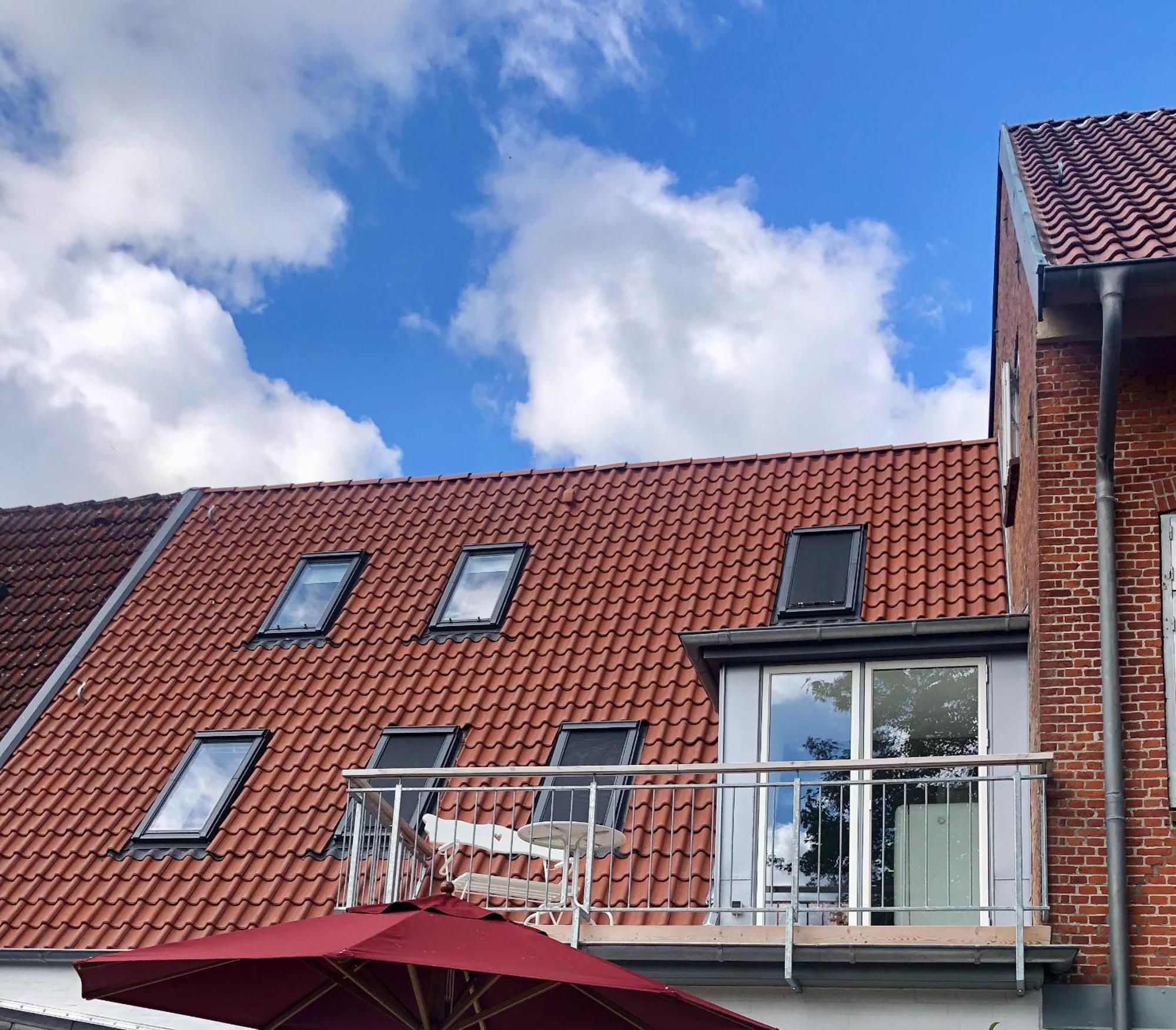Gaestehaus Kajuete Direkt Am Wasser Friedrichstadt Luaran gambar